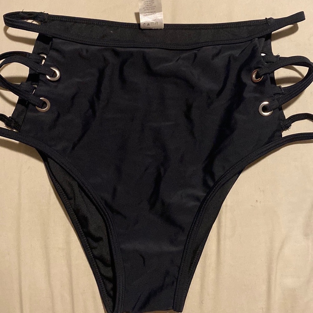 Highway supply bikini bottoms